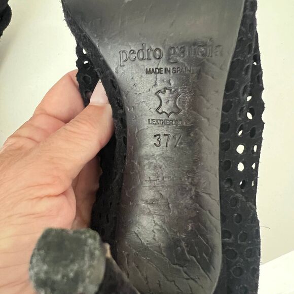 Pedro Garcia Bootie Heels Black Suede Leather Laser Cut Open Toe Size 37.5 - Picture 8 of 8